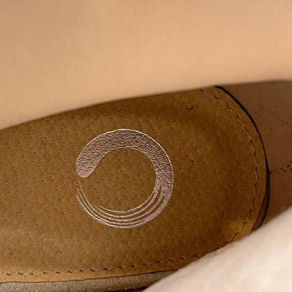 Very cute Open toe suede wedge beige side zip Shoes US Size 9.5 - Picture 9 of 10